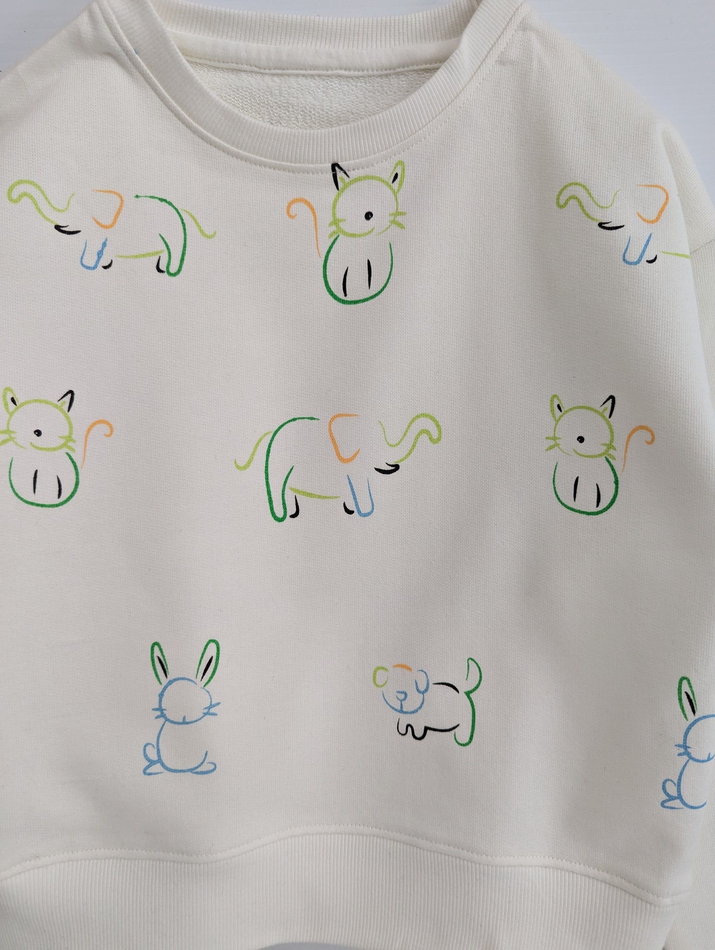 Organic Cotton Sweatshirt - Farmyard Fantasia